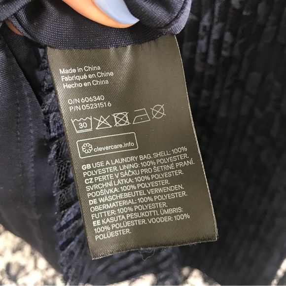 H&M | Sleeveless lacy top, navy blue - Picture 7 of 8